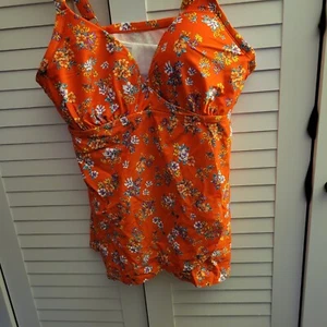 MEET CURVE Women's Floral Color Tankini Swim Top Size 3XL NWT - Picture 1 of 8