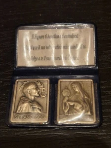 Pair Vintage Italy High-relief Catholic Medal Blessing Francesco Mary Francis - Picture 1 of 3