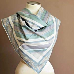 Vintage Jim Thompson Scarf Blue Cream Pastel 32" sq Hand Rolled Hem Signed - Picture 1 of 6