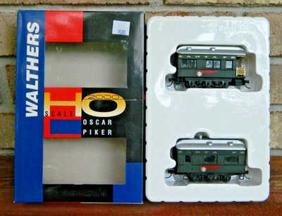 Walthers HO Scale Santa Fe Oscar & Piker Passenger Car Set #932-36 - Image 1 of 4