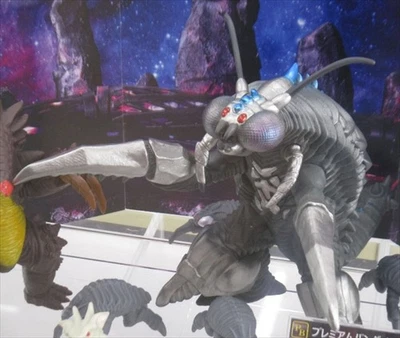 Presale 7" Giant Vugsect Figure Ultra Monster DX Movie Monster Ultraman Omega - Image 1 of 4