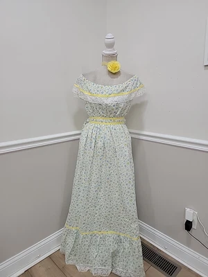 VTG 1970s White Floral Eyelet Cotton Cottagecore Southern Belle Dress/Handmade  - Image 1 of 4