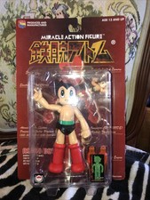 1999 MEDICOM ASTRO BOY TEZUKA BRAVE VERSION MIRACLE ACTION FIGURE (NEW ON CARD)