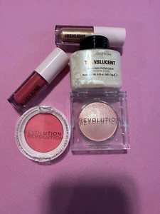 Set viso luminoso 5 pezzi - fard, evidenziatore, polvere e altro - Foto 1 di 1