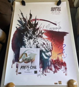 Godzilla Minus One Poster, S/N with COA, unused, 5 cast and crew - Picture 1 of 14