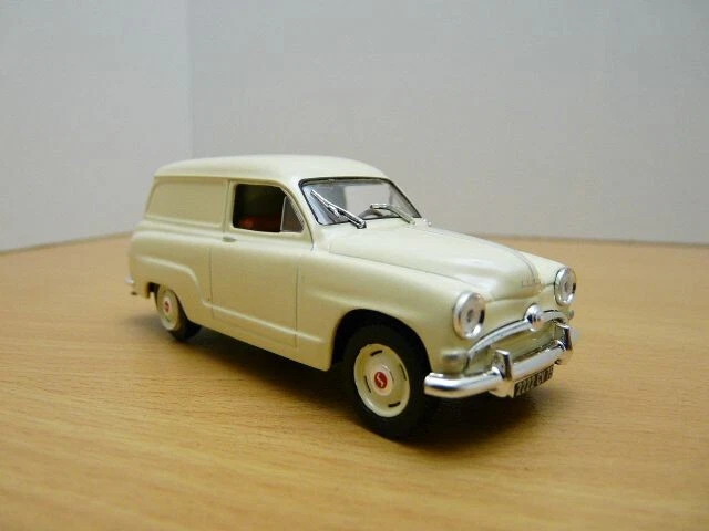 SIMCA ARONDE MESSAGERE crème break 1/43 Foto 1 de 1