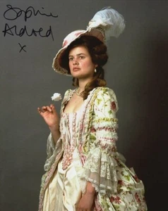 Doctor Who Autograph: SOPHIE ALDRED (Silver Nemesis) Signed Photo - Picture 1 of 1