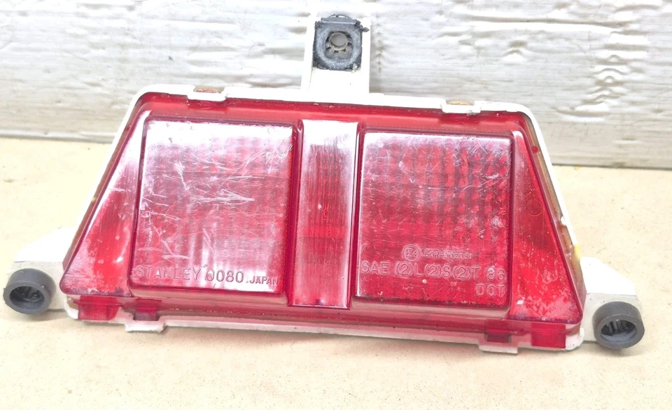 Luz trasera honda vfr750 rc30 Foto 1 de 4