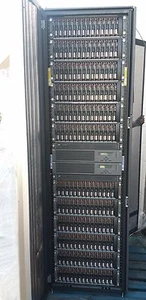 HP StorageWorks EVA8100 full size 42U rack only - Picture 1 of 2