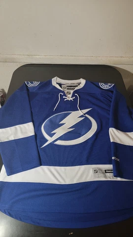 Reebok NHL Tampa Bay Lightning Official Licensed Jersey Size Large Cover