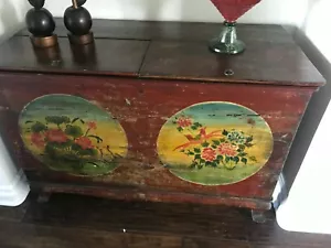 antique wooden Tibetan chest, hand painted - Picture 1 of 2