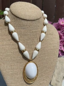 Vintage Monet Signed White Cabochon Rhinestone Pendant Bead & Gold Tone Necklace - Picture 1 of 5