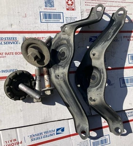 🎾 95-00 Lexus LS400 Rear K Frame Subframe Brackets Bolts OEM Set - Bild 1 von 6