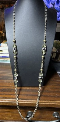 Corrente Banana Republic em tom de ouro com contas verdes e esmaltadas acima de 40 polegadas - Imagem 1 de 3