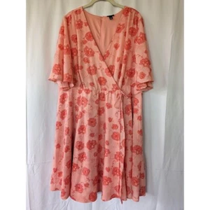 Torrid Dress Faux Wrap Knee Length Women's Size 20 Floral Flutter Sleeve 2 2X - Picture 1 of 2