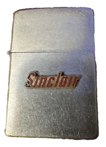 1950's VINTAGE RAISED LETTER SINCLAIR OIL ZIPPO - Picture 1 of 3