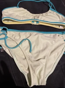 Esprit Bikini Größe 38 Wenig Getragen  fällt klein aus - Bild 1 von 2