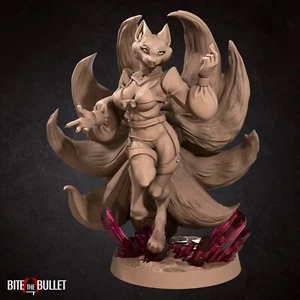 Foxfolk Kitsune 9 Tailed Fox - Pinup - Bite the Bullet - Fantasy D&D Miniature - Picture 1 of 2