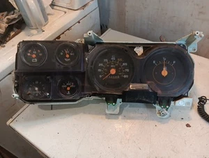 1981-87 ChevyGMC K10 C10 Suburban Blazer ? Pickup Gauge Cluster w/Clock Untested - Picture 1 of 23