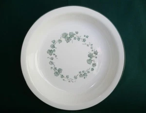 ❤️ NEW Corelle by Corning CALLAWAY Green Ivy 10.25" Glass Deep Dish PIE PLATE - Picture 1 of 5