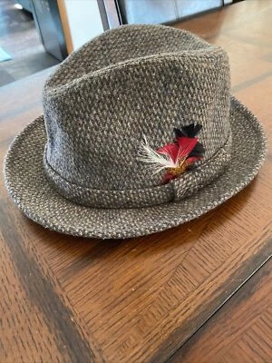 Vintage Beco Grey Fedora Hat Mens Tweed 7 3/8 Brown Feathered Brim 1-1/2” - Image 1 of 4