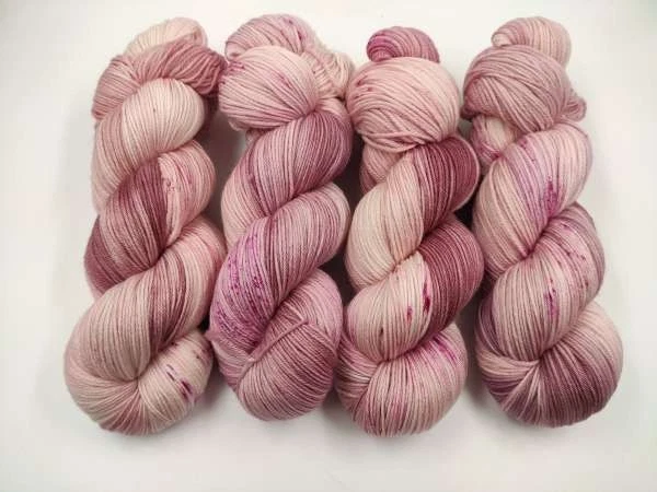 handgefärbtes 100% Merino Lux 100 g -  ROSENQUARZ  515 - Bild 1 von 1