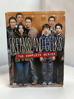 Freaks and Geeks, The Complete Series Box Set, 6 Discs. - Image 1 of 4