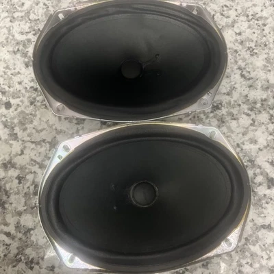 JUEGO DE ALTAVOCES PUERTA DELANTERA IZQUIERDA Y DERECHA NISSAN INFINITI 10-19 BOSE USADOS OEM Foto 1 de 4