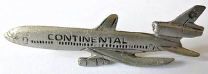 Continental Airlines B-727 Pilot Crew Pewter Hat Vintage Lapel Pin Badge - Picture 1 of 5