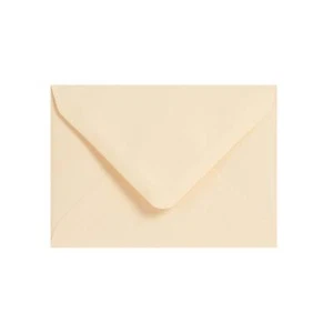 82 x 113 Magnolia C7 Sobre | Goma | 120gsm V-Flap Cream Sobre - Imagen 1 de 3