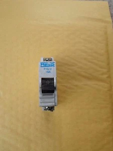 DISYUNTOR DE CIRCUITO MCB MCB PROTEUS 910/3 10 AMPERIOS TIPO 3 M9. - Imagen 1 de 1