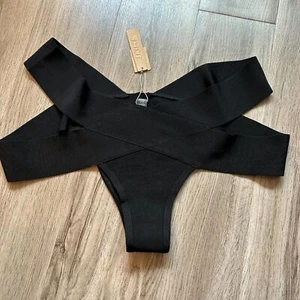Parte inferior de bikini con vendaje tejido SKIMS en negro talla 3X nueva con etiquetas - Imagen 1 de 7