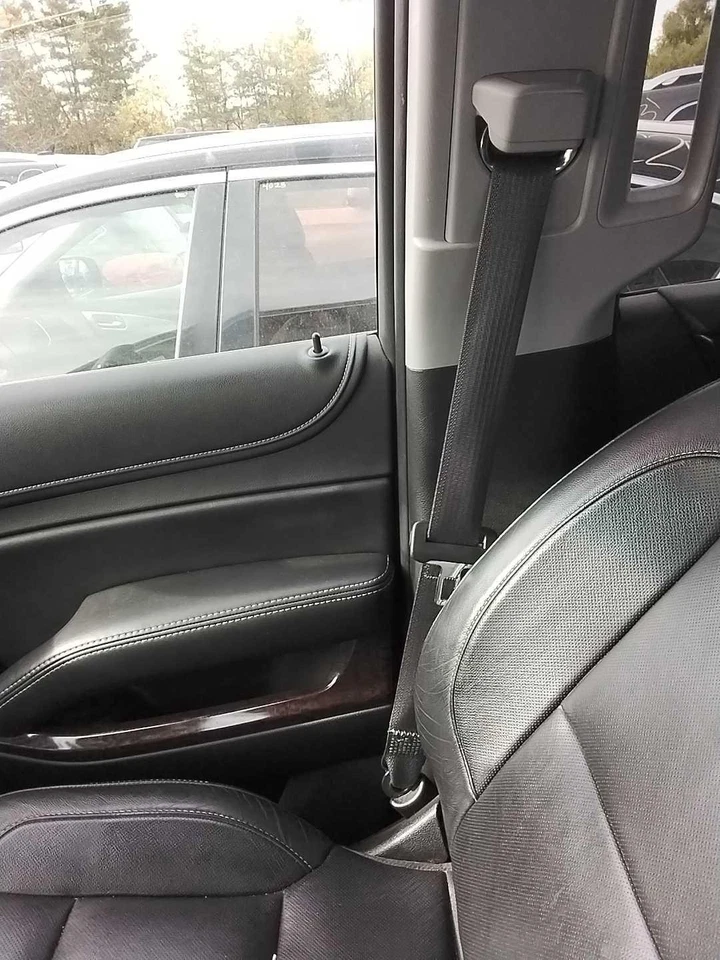 Used Front Right Seat Belt Front fits: 2016 Gmc Yukon xl 1500 bucket-bench Crew - Image 1 of 4