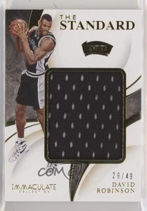 Panini Immaculate The Standard Relics 2019-20/49 David Robinson #ST-DRB HOF - Imagen 1 de 3