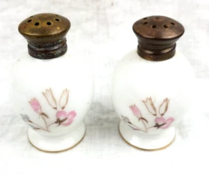 Vintage SANGO DAWN ROSE Fine Porcelain Salt & Pepper 2 7/8" Japan - Picture 1 of 2