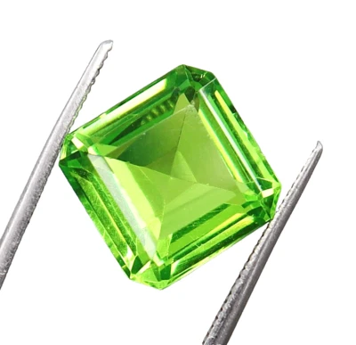 Natural Peridot Green Color Radiant Shape Certified Loose Gemstone 10 Ct - Image 1 of 4