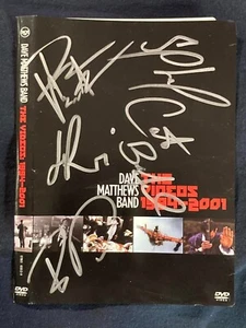 DVD firmato Dave Matthew’s Band The Videos libretto tutti e 5 autografi Leroi Moore - Foto 1 di 2