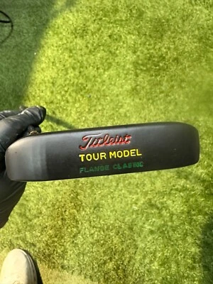 Titleist Tour Model Flange Classic – Cerakote Finish | Augusta Colorway | 34” - Image 1 of 4