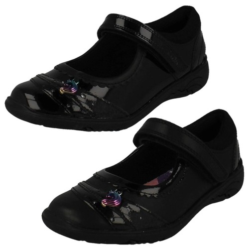 Scarpe da scuola Clarks ""Relda SparK"" nere verniciate o in pelle con gancio e anello