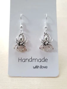 Wunderbar silberne Spinnen Ohrringe ♥ Halloween Gothic ♥ Handgefertigter Schmuck - Bild 1 von 1