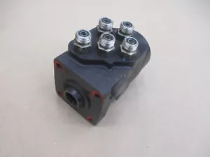 2014 Toro Groundsmaster 5900 Steering Valve / Pump 31598N 130-7949 - Bild 1 von 2