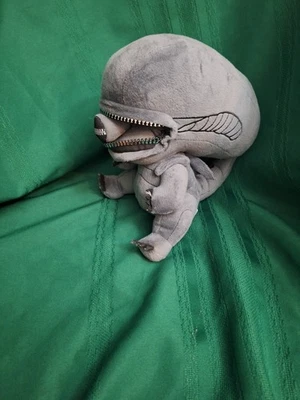 Alien Xenomorph Zipper Mouth Plush Figure Toy Xenomorph Doll Collectible 9" - Image 1 of 3