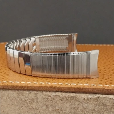 Correa de reloj vintage de 18 mm 17 mm de acero inoxidable expansión duquesa años 60 sin usar Foto 1 de 4