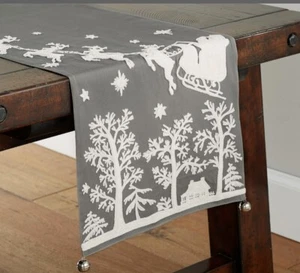 NEU Pottery Barn Schlitten Glocke Crewel bestickt Baumwolle Tischläufer 18x108" grau - Bild 1 von 5