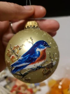 Vtg KREBS WHITE GLITTER SNOWFLAKES BIRD GLASS CHRISTMAS ORNAMENT Bluebird Robin - Picture 1 of 10
