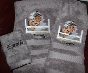 English Jumper female Equestrian Horse Bathroom Towel Set Embroidered - Picture 1 of 4
