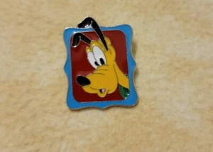 spilla disney peeking pluto topolino e amici starter set 2014 - Foto 1 di 2
