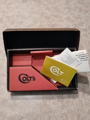 VINTAGE 1967 COLT DETECTIVE SPECIAL 38 SPEC.  BOX W/PAPERS, VERY NICE - Image 1 of 4