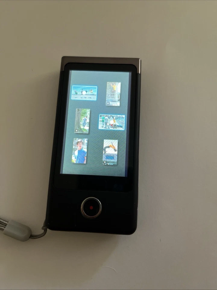 Videocámara/cámara digital Sony MHS-PM5 Bloggie HD de bolsillo con zoom 4x PROBADA CON BATERÍA Foto 1 de 4