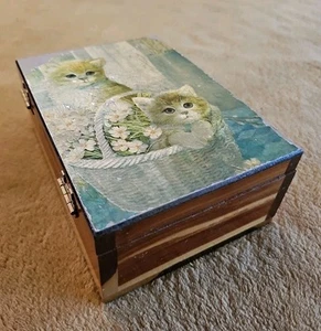 Kitten Themed Trinket Box Vintage Wooden Handmade 7" Mt. Evans Souvenir - Picture 1 of 16